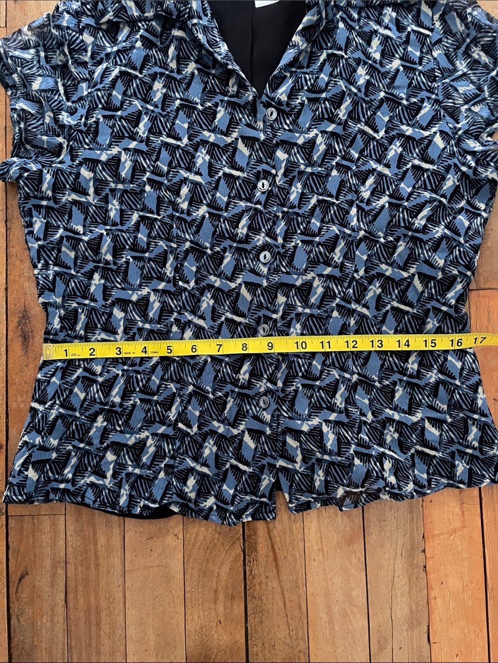 Silk Jones New York blouse- Size 8 - Picture 6 of 10